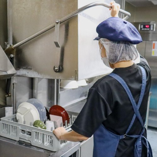 【パート】食器洗浄スタッフ【セントラルキッチン ハートデリシェ】のイメージ写真
